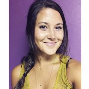 Meet your Posher, Abigail